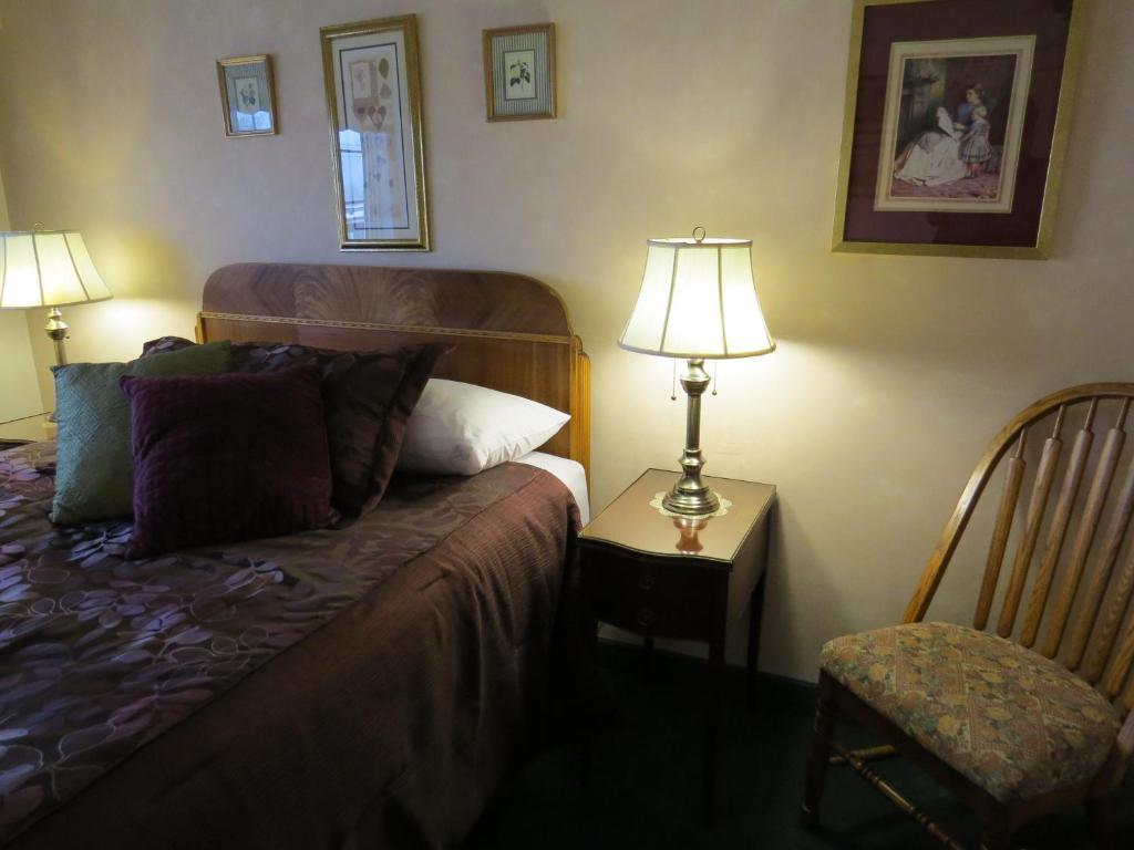 Billy Barker Casino Hotel Quesnel Zimmer foto